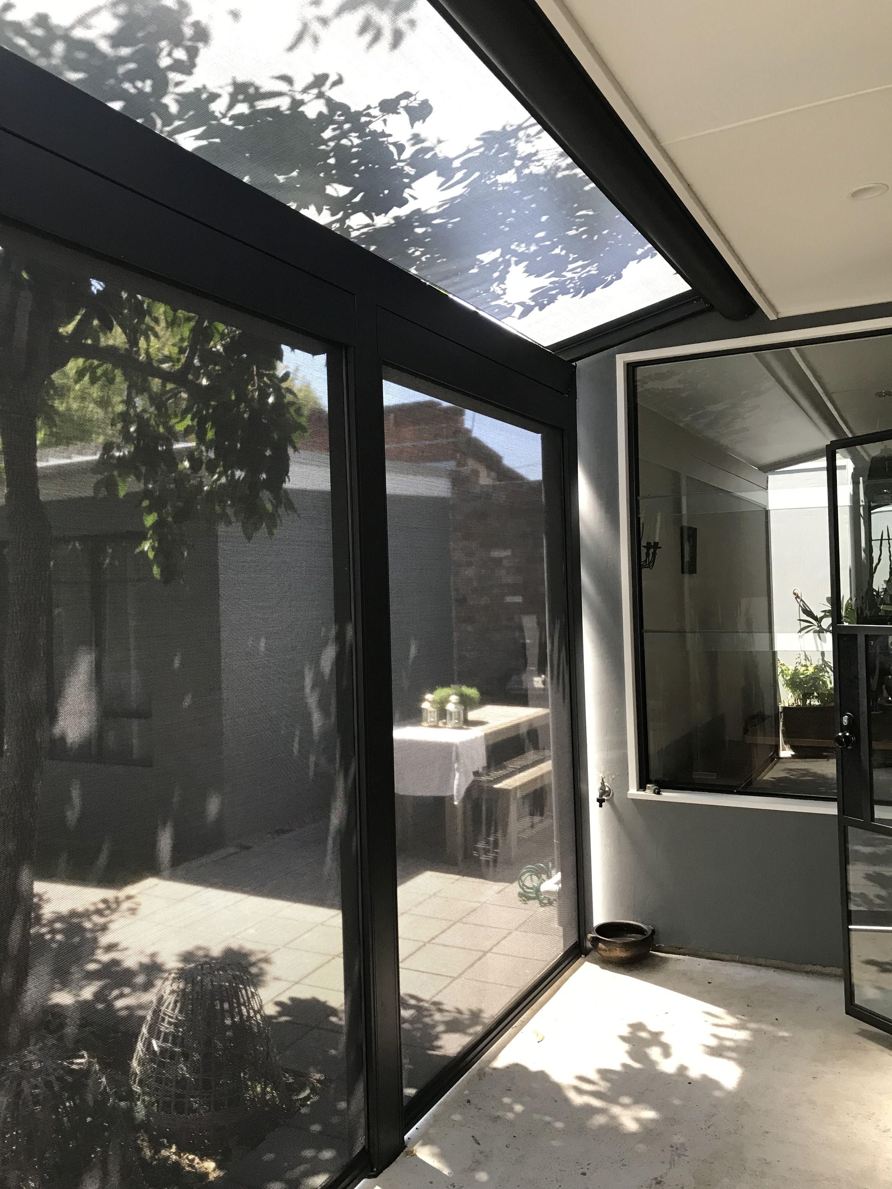 Warema Perea P60 Pergola awning with an added ZIP screen