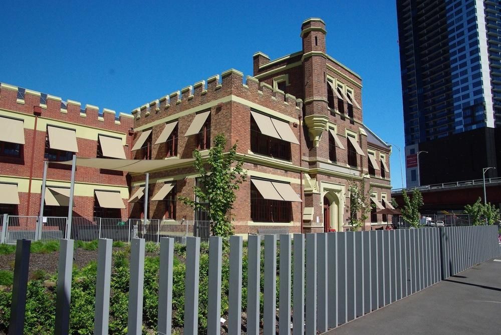 Drop Arm awning installed on the Boyd Community Centre in Melbourne